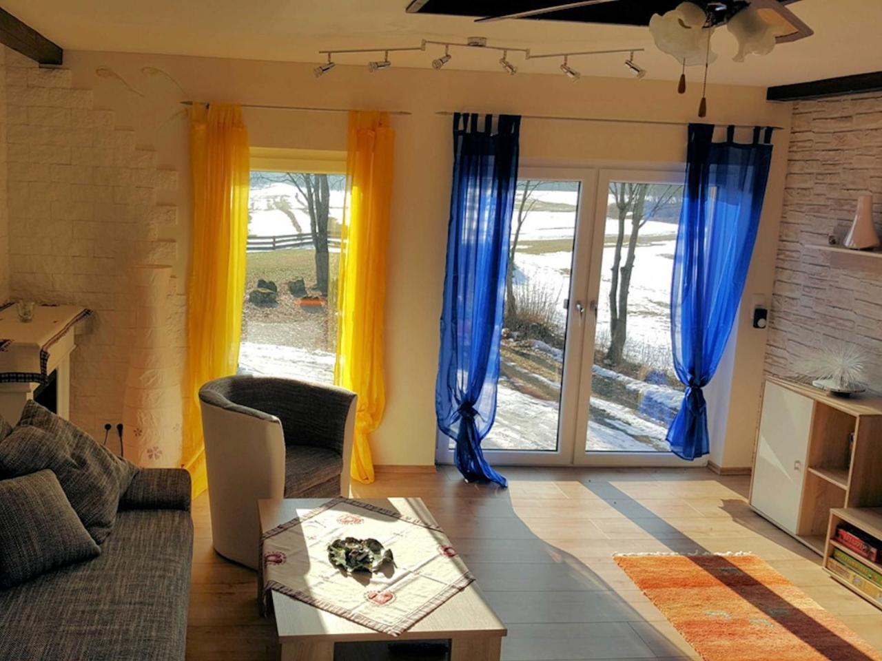 Apartment Gold